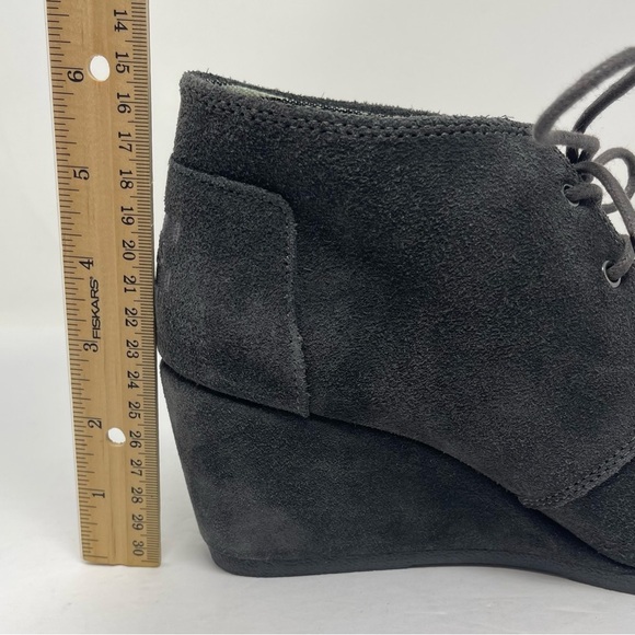 Toms Boots Womens 8 Grey Suede Desert Kala Wedge Ankle Booties Lace Up Shoes - Picture 11 of 11